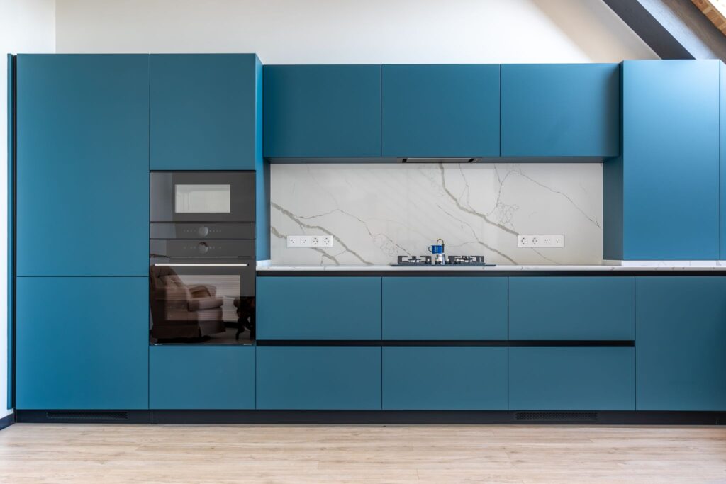 Matte vs Gloss Flat Panel Cabinets: Which Finish Should You Choose?